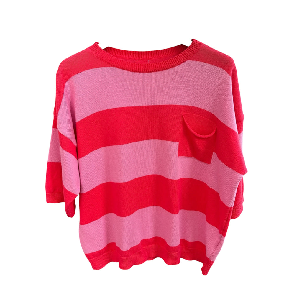 Pullover, Kurzarm, rot-rosa gestreift mit aufgesetzter Tasche